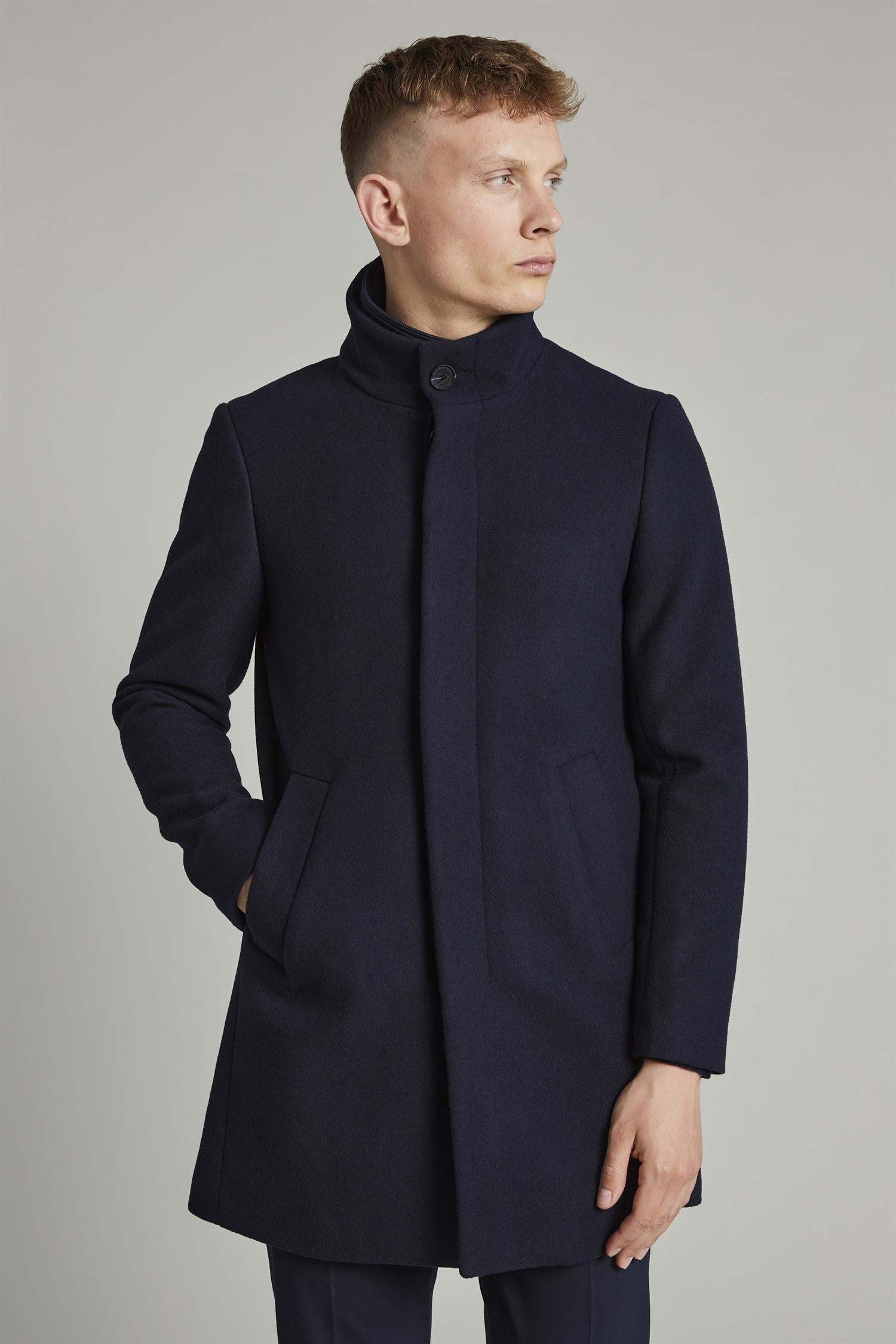 Harvey N Classic wool Dark Navy