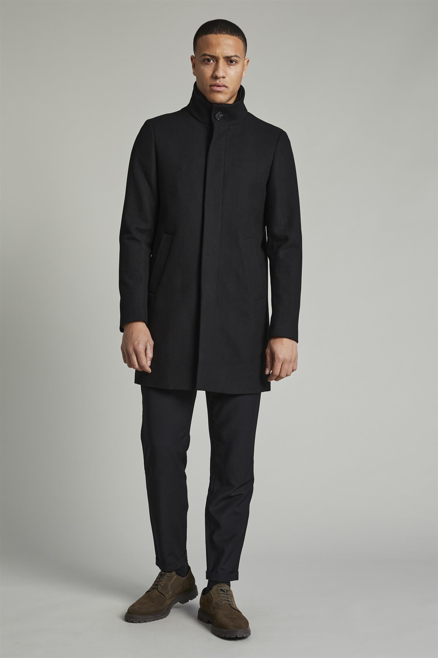 Harvey N Classic wool Black