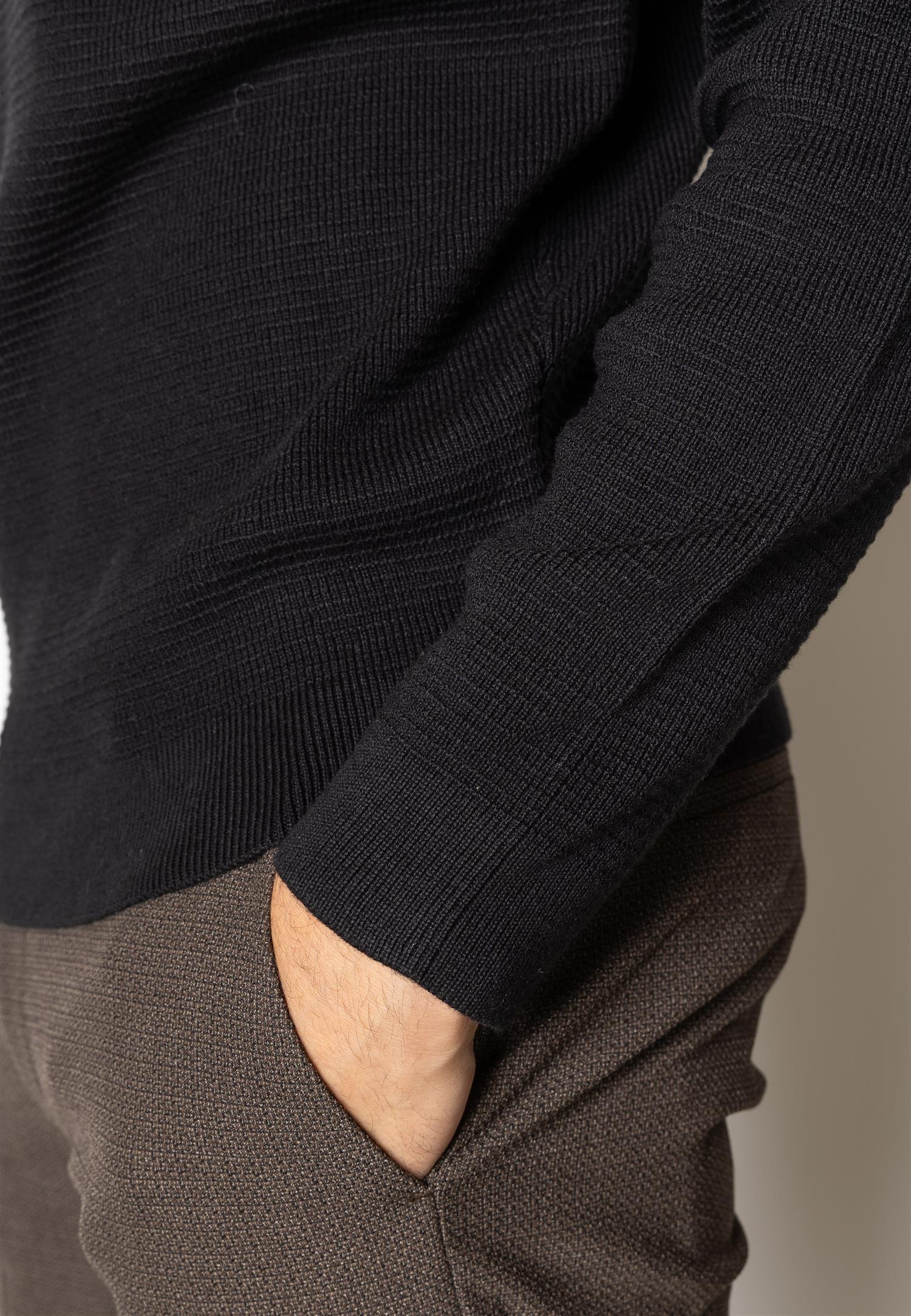Oscar half-zip knit Black