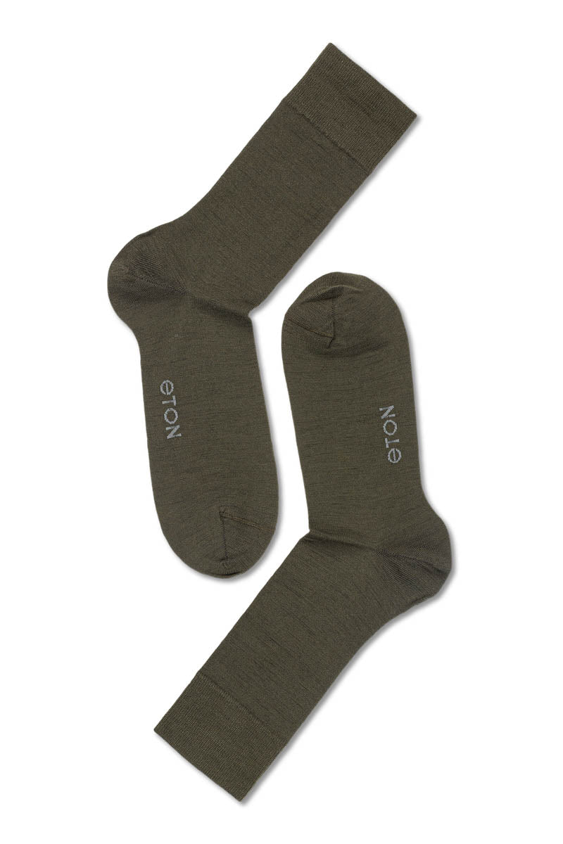 Eton Fine wool plain Olive