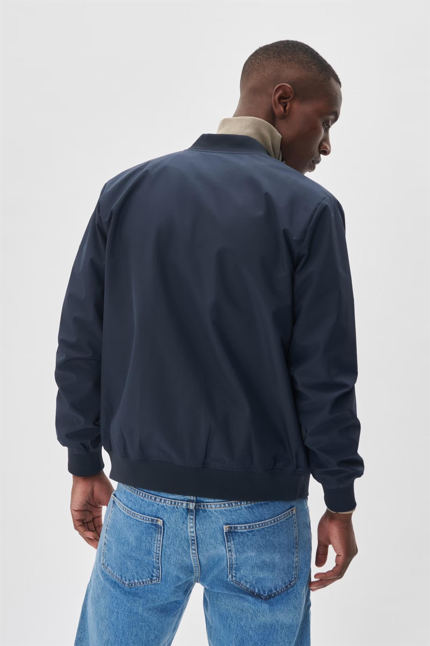 MAclay Dark Navy