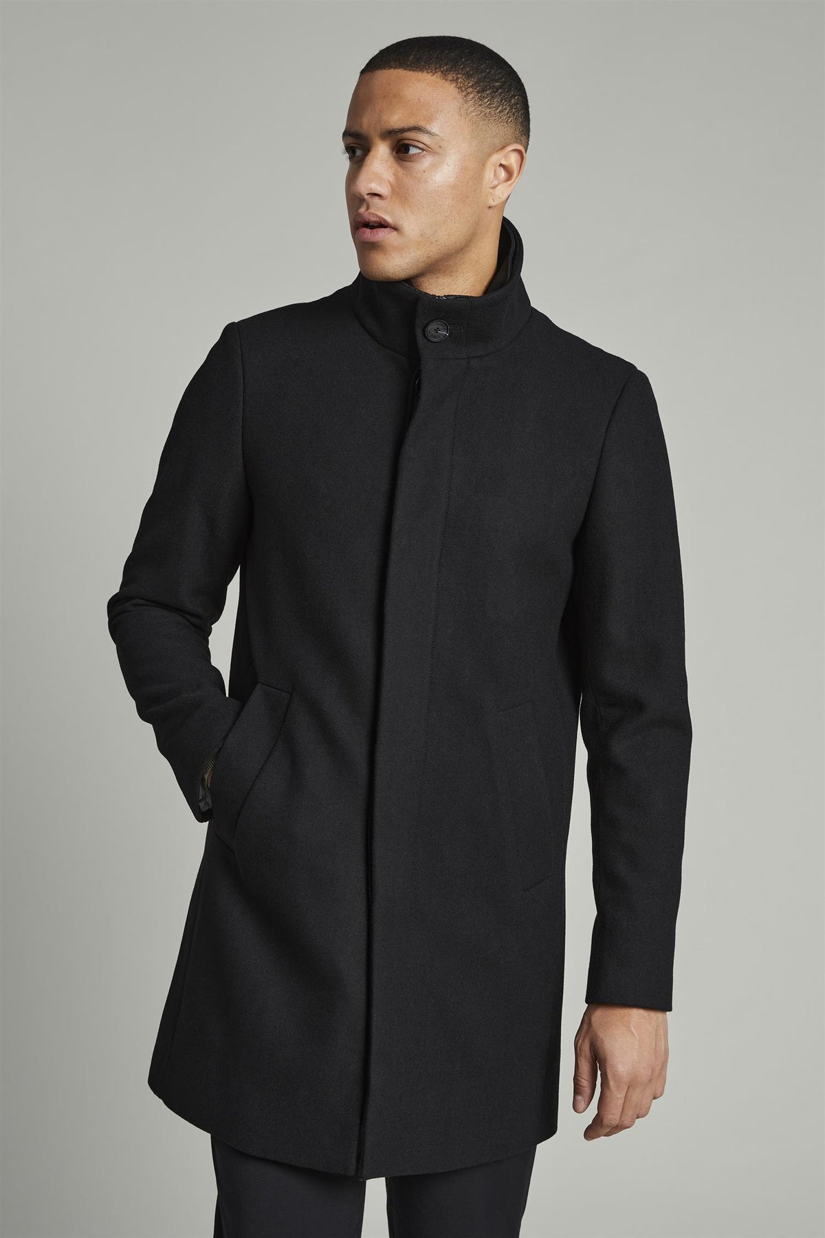 Harvey N Classic wool Black