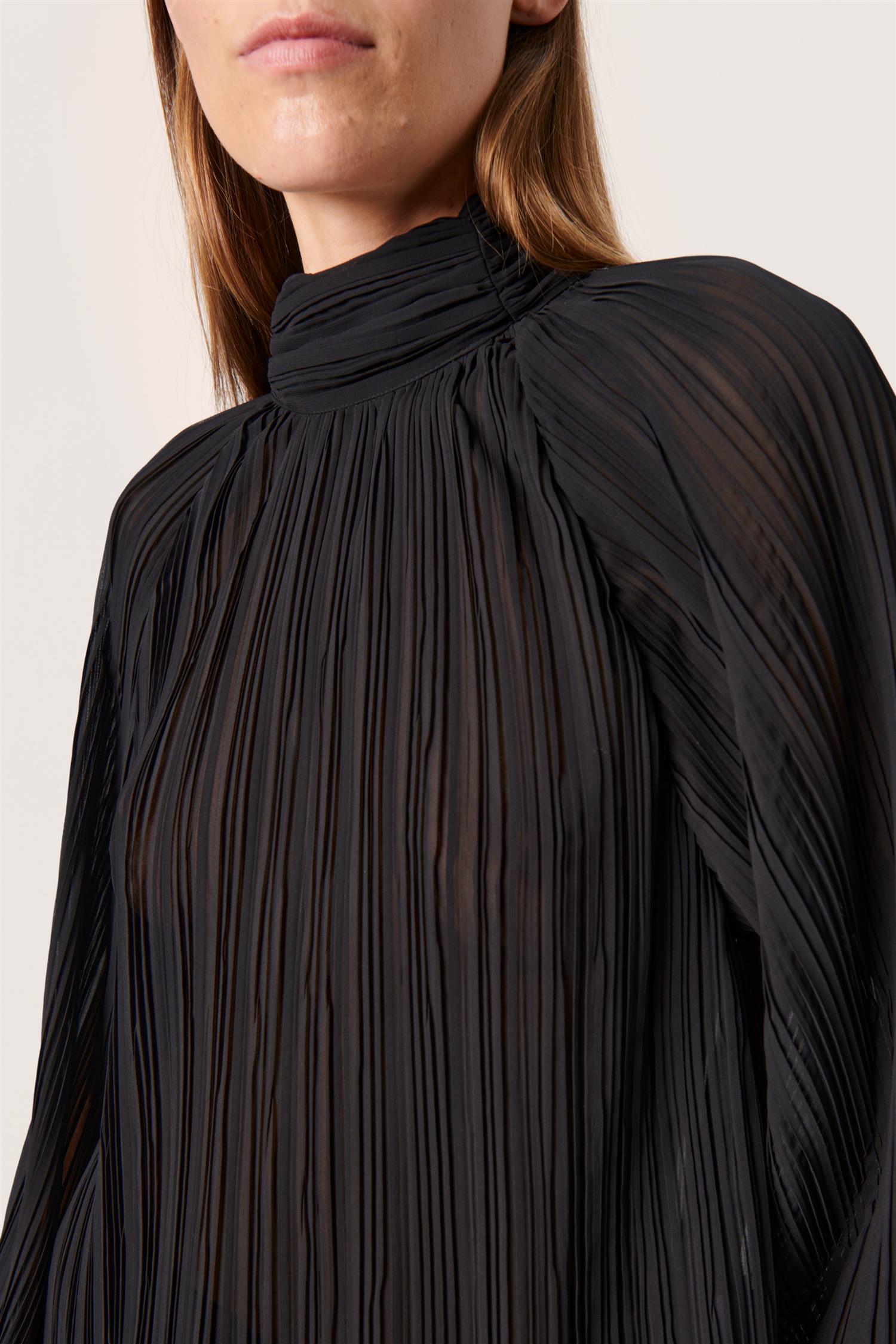 SLChrisley Blouse LS Black