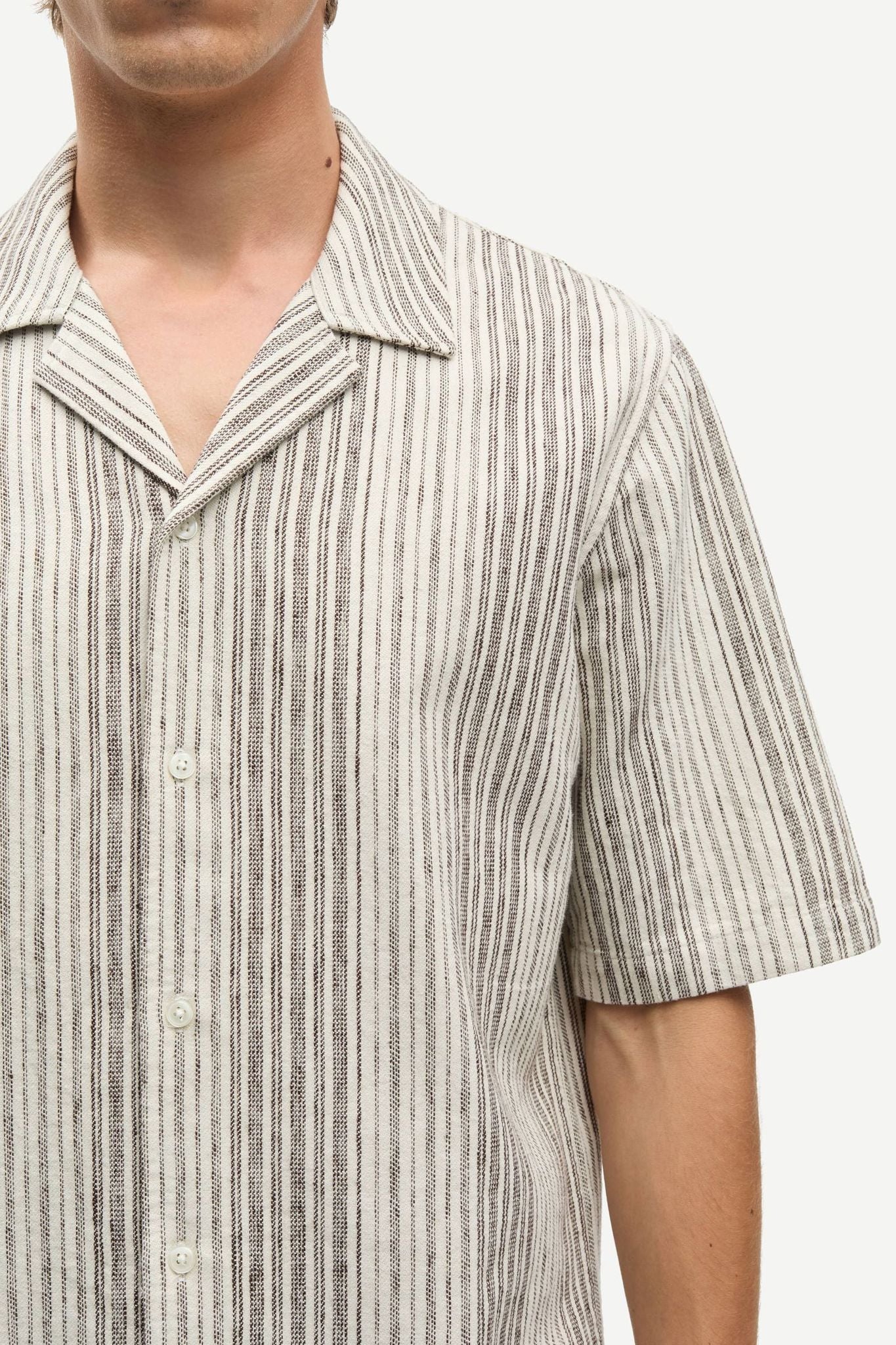 Oscar Ax Shirt 14749 Brown St.