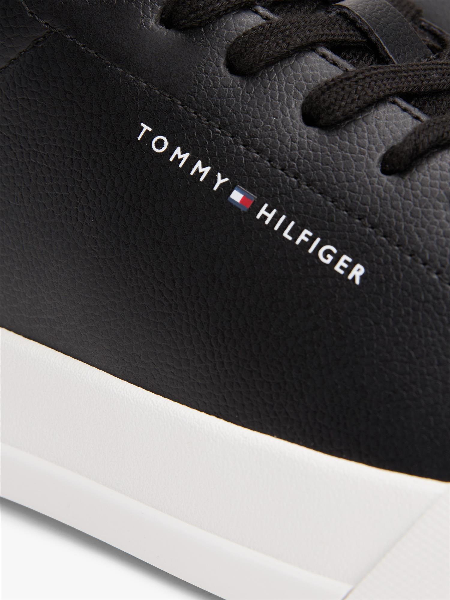 Th Court Lth Detail Ess Black