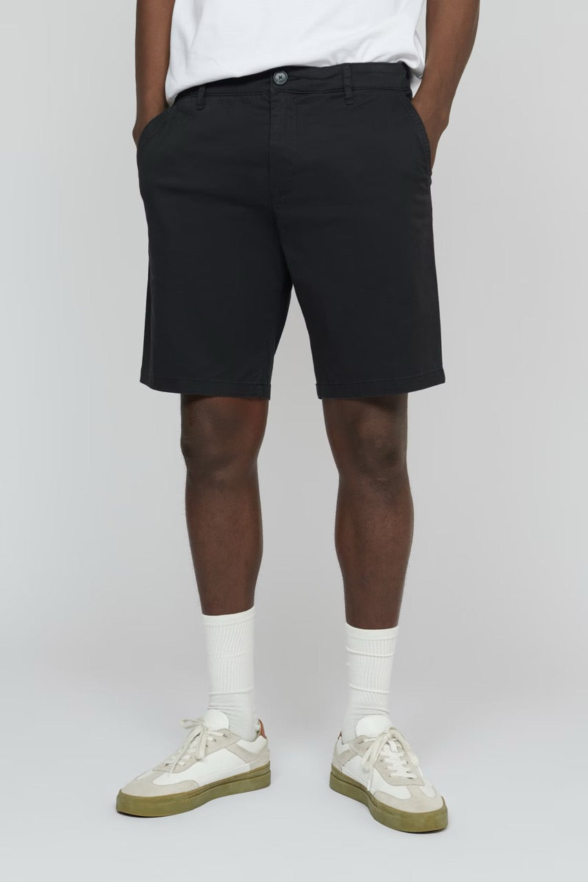 MAthomas Short Black