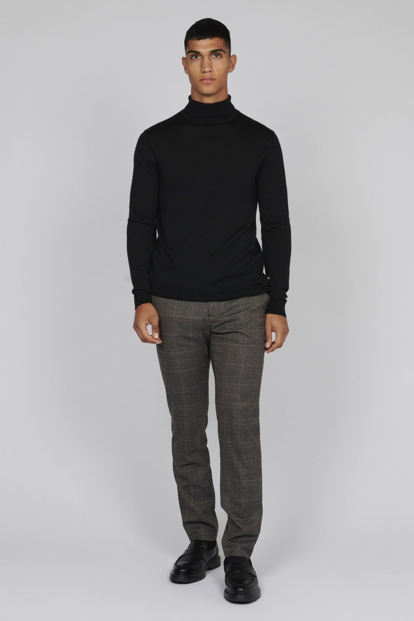 Maparcusman Black