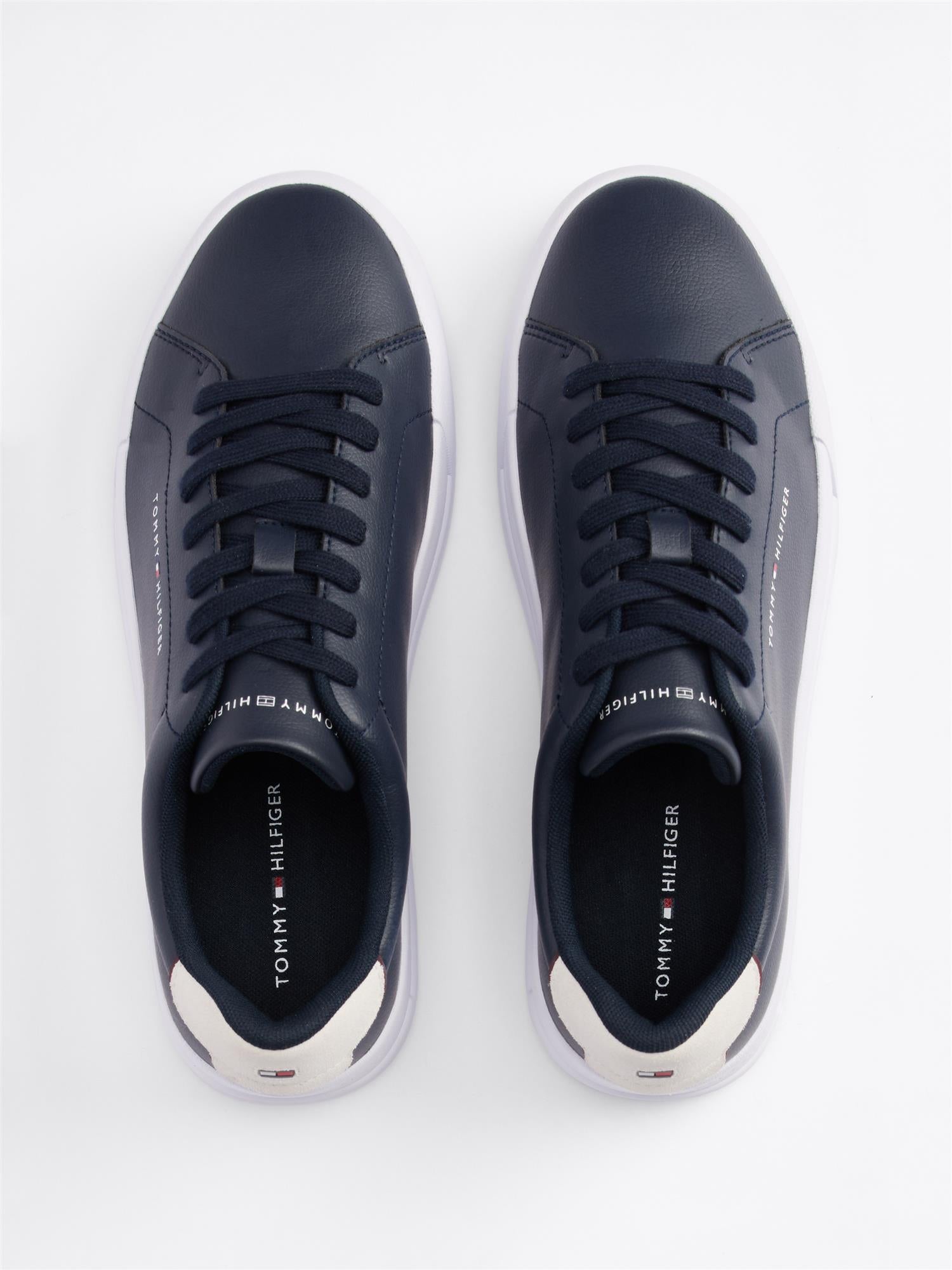 Th Court Lth Detail Ess Desert Sky