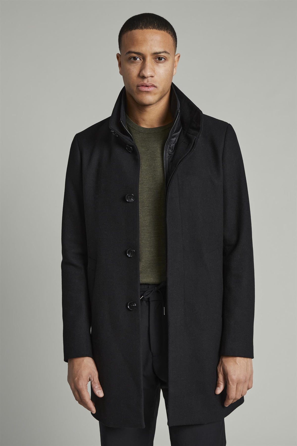 Harvey N Classic wool Black