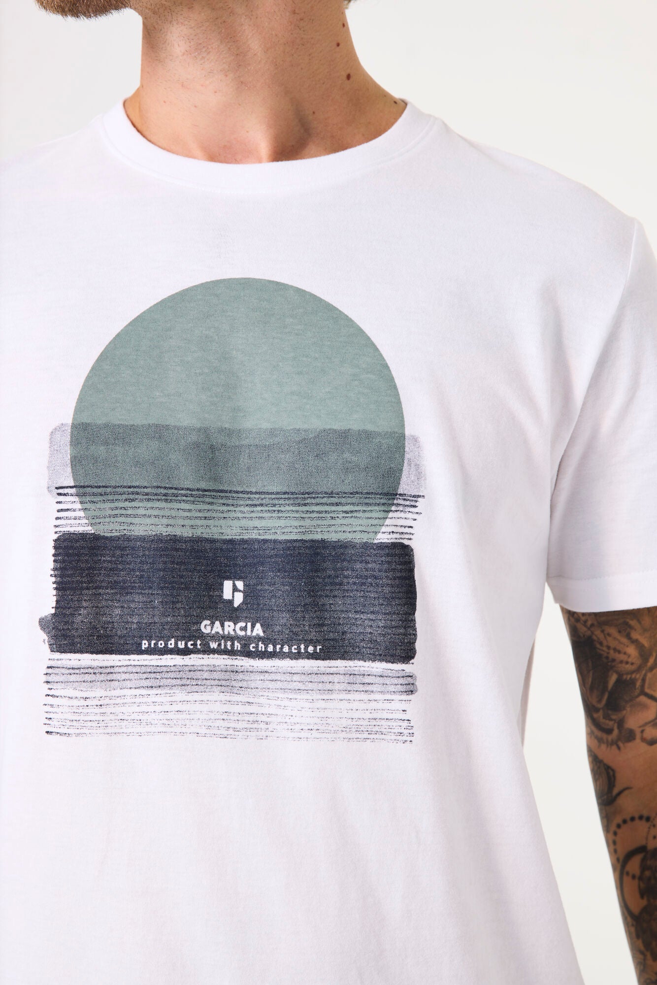 D51001_men`s T-shirt ss White