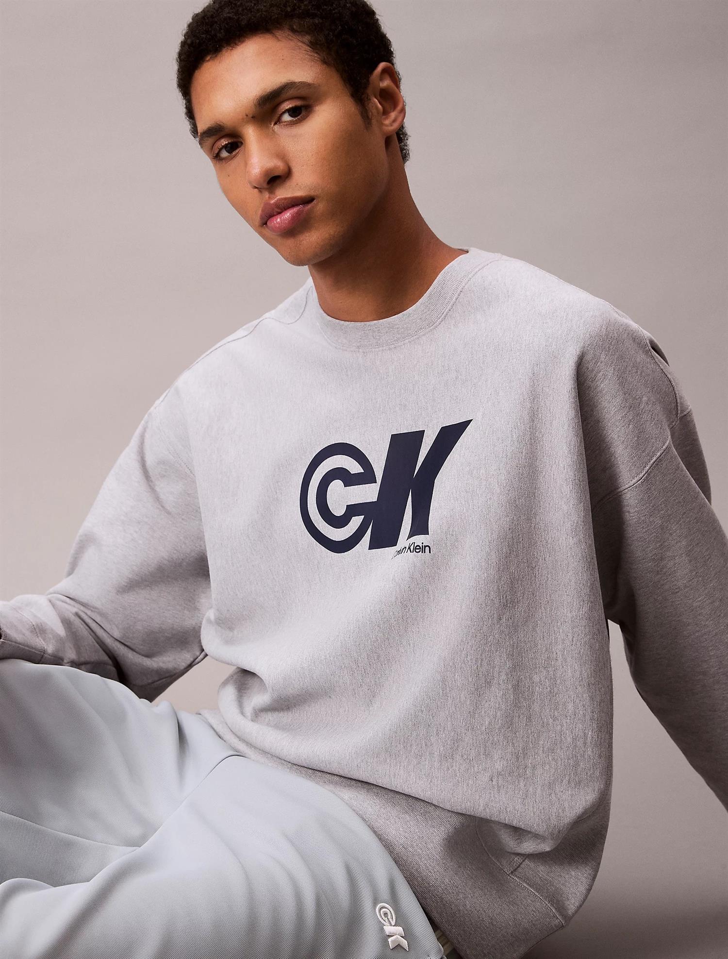 Prmm Trry Lg Grphc C Heroic Grey Htr