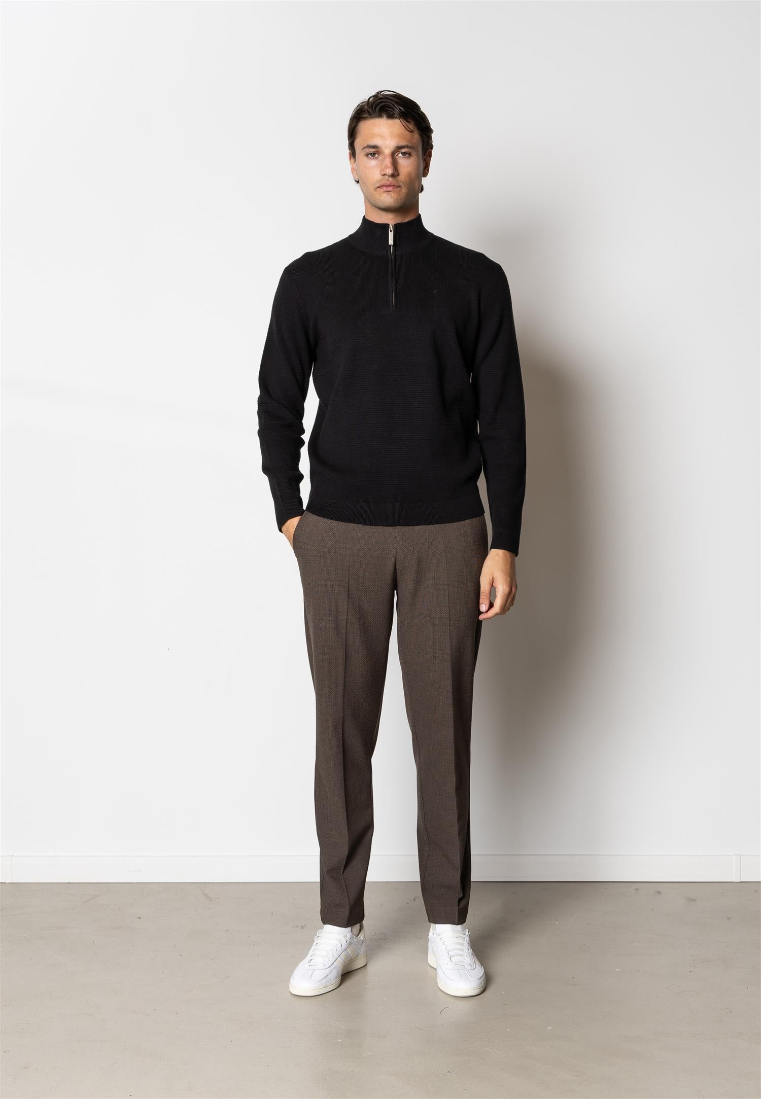 Oscar half-zip knit Black