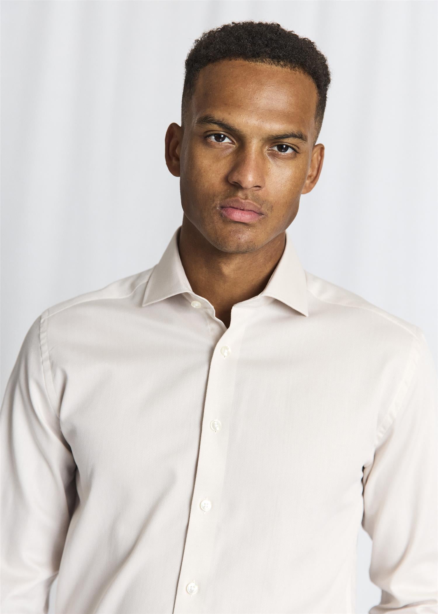 BS Lesjak modern fit Beige