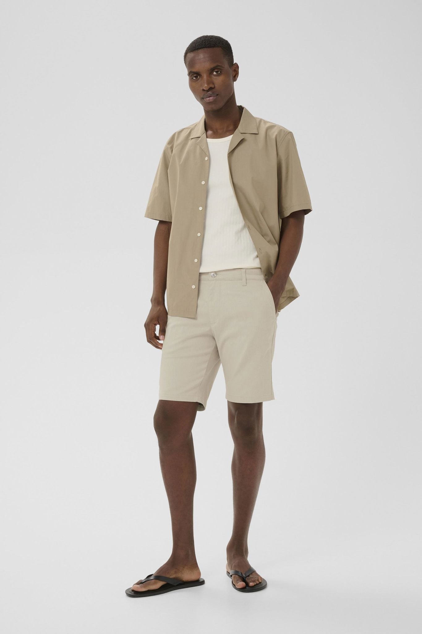 Mathomas Short Off White