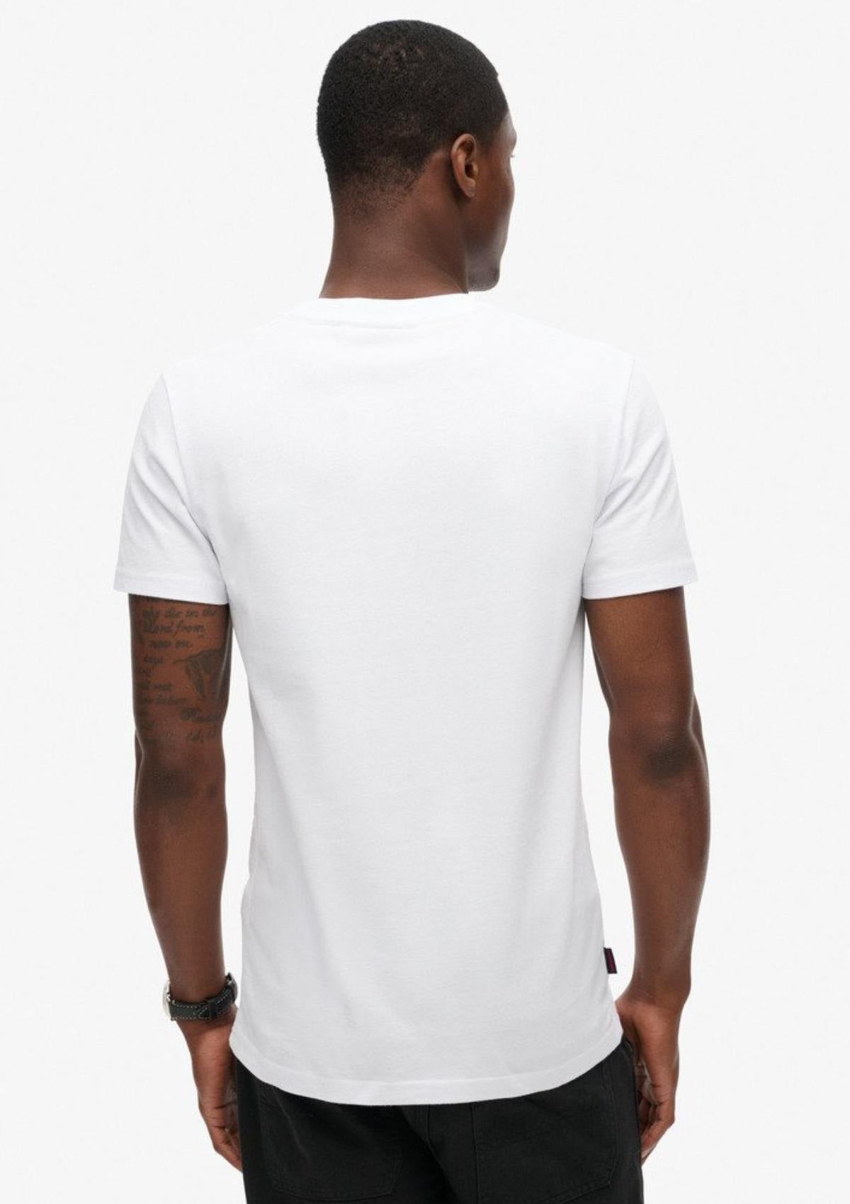 Essential LOGO EMB TEE Optic