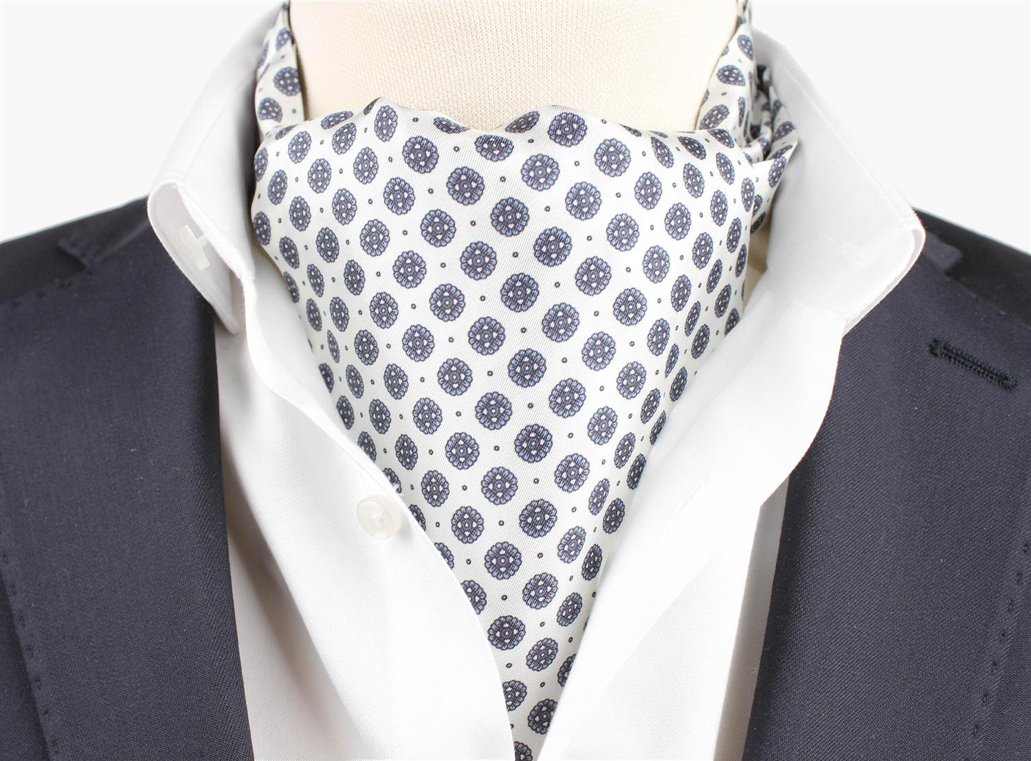 Montecristo 100% silk printed Ascot Hvit