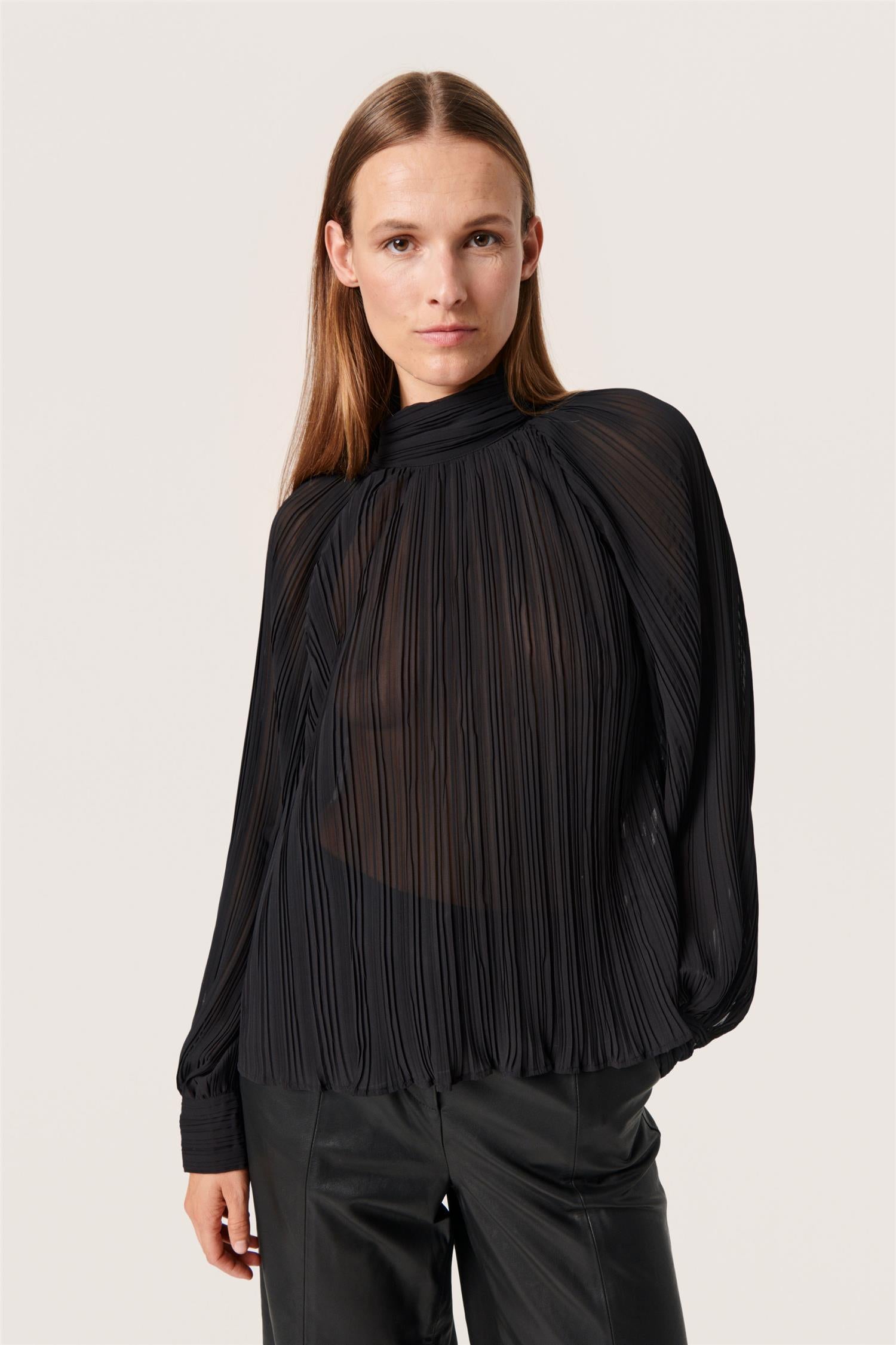 SLChrisley Blouse LS Black