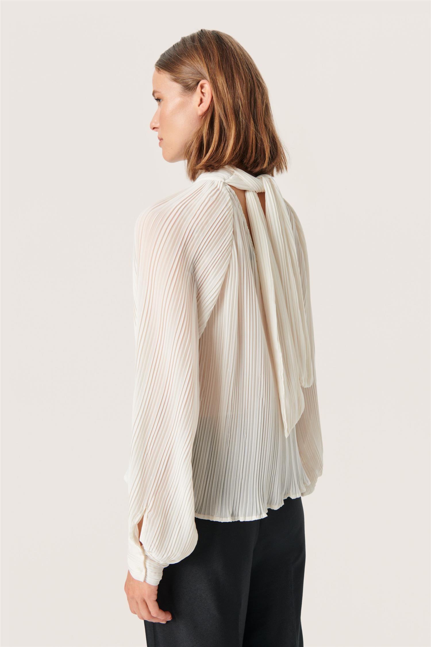 SLChrisley Blouse LS Whisper White