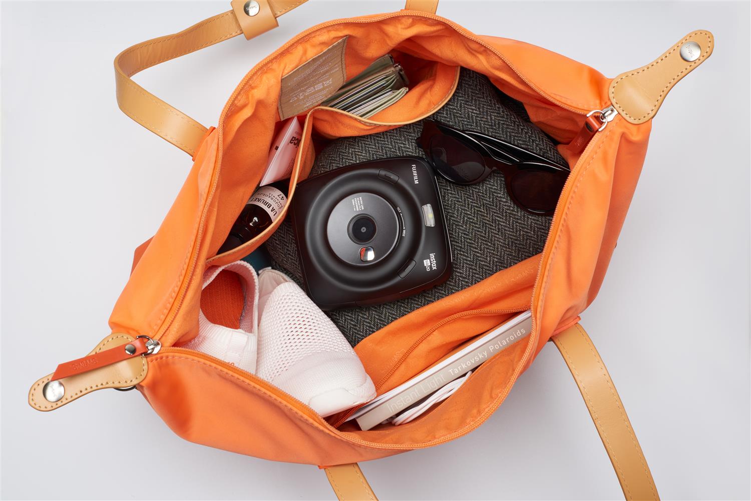 24 Holdall W/Shoulder strap Swims Orange