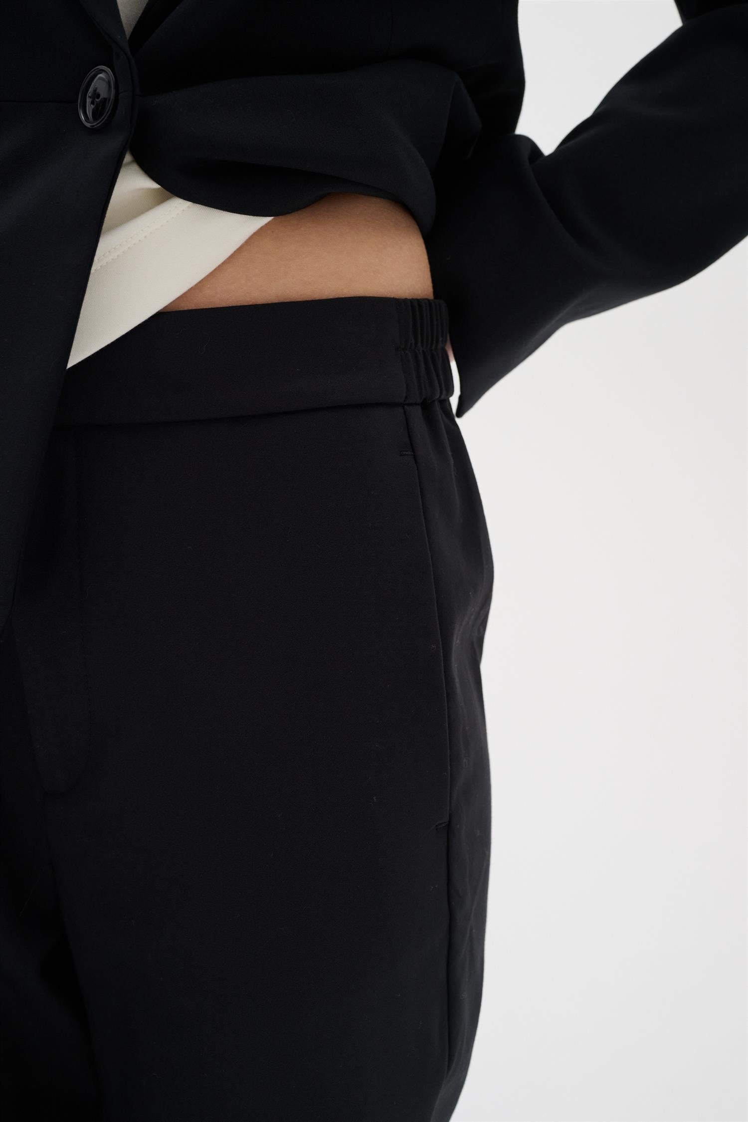 zellalw flat pant Black