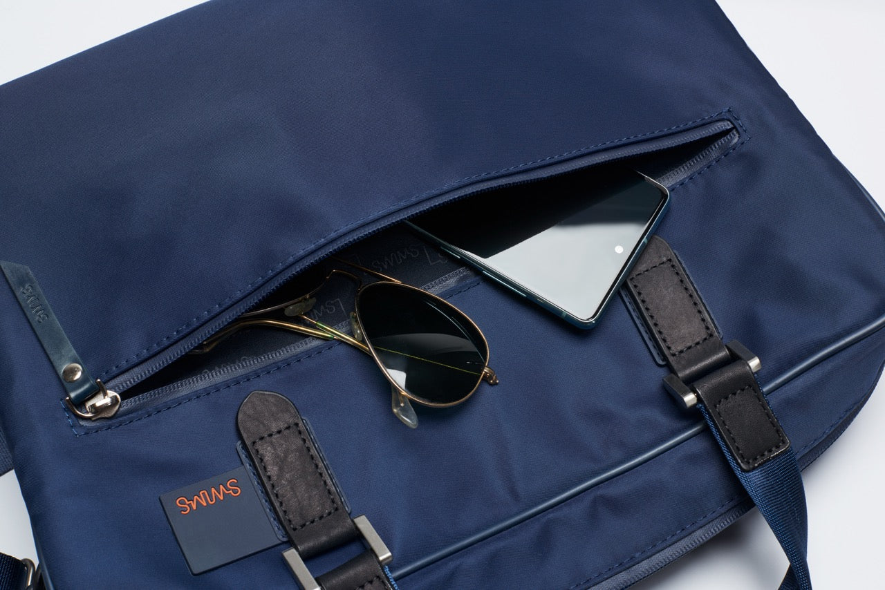 Attache Navy