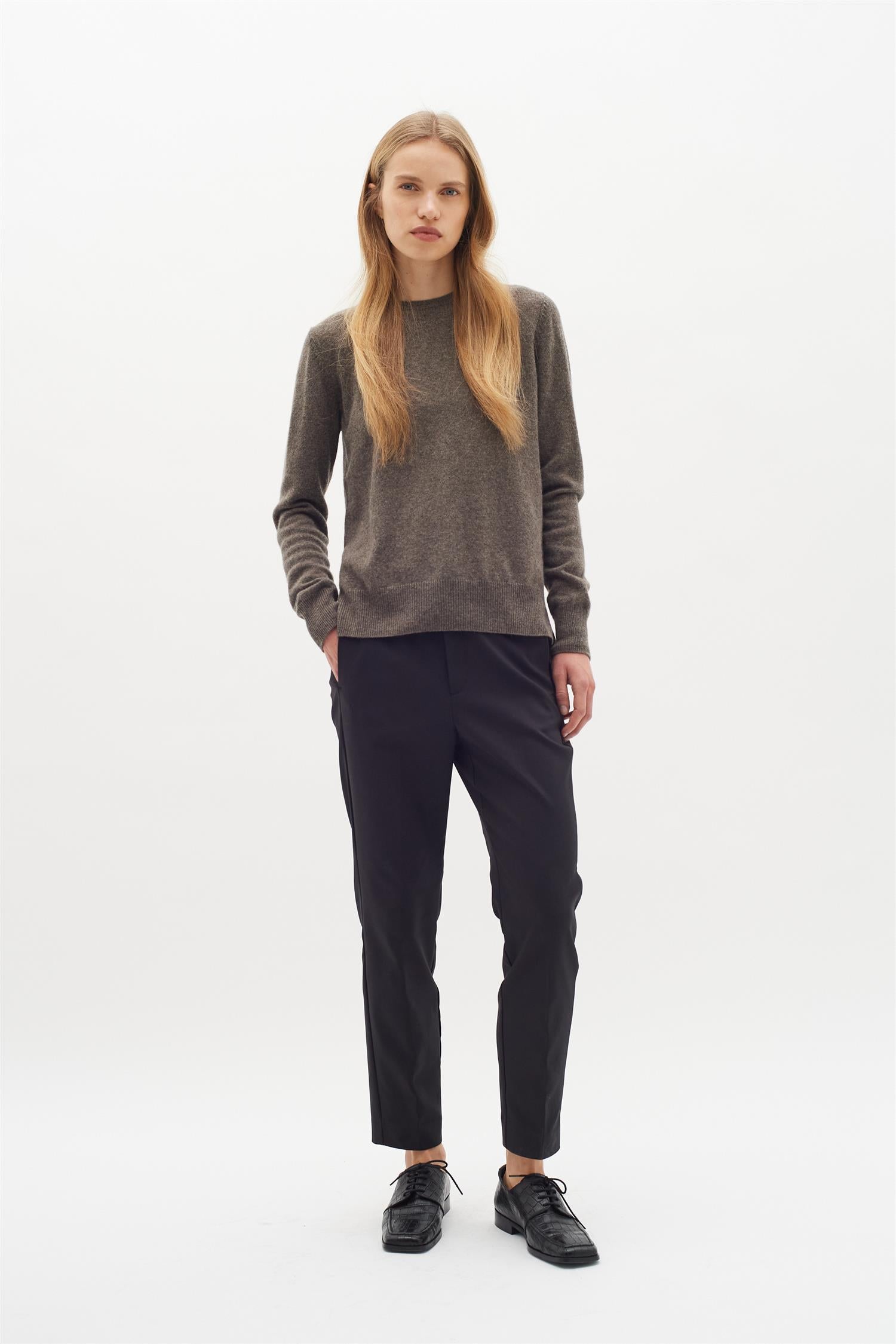 zellalw flat pant Black