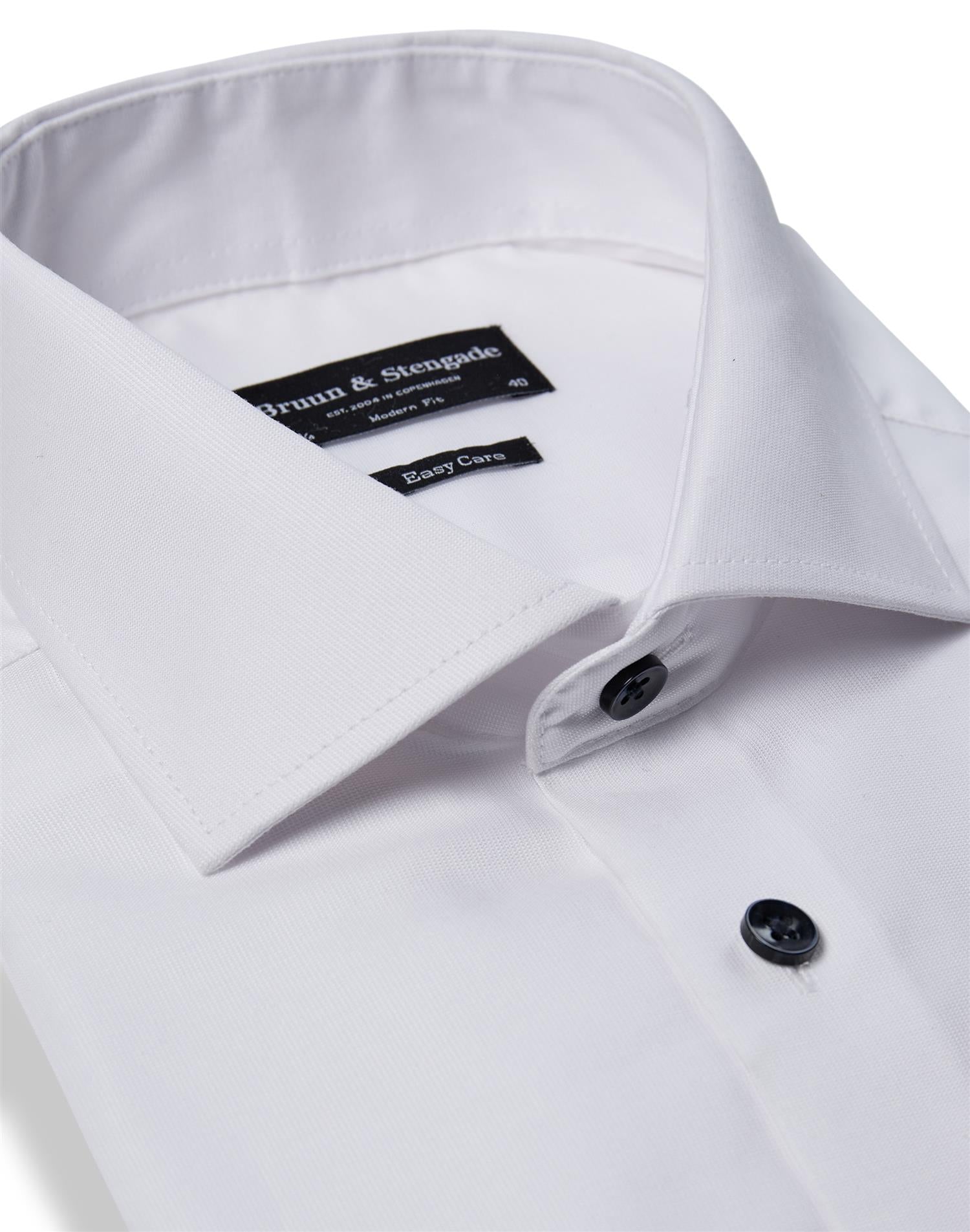 Pablo modern fit White