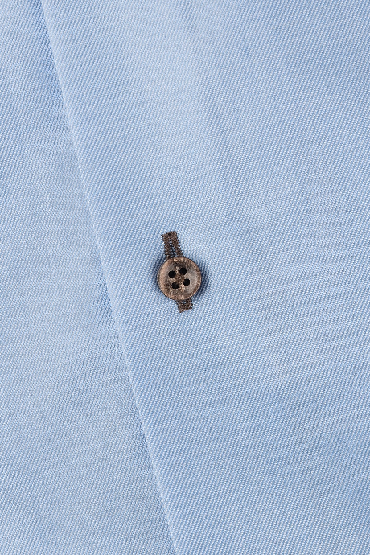 Light blue slim fit shirt with contrast details Lt Blue