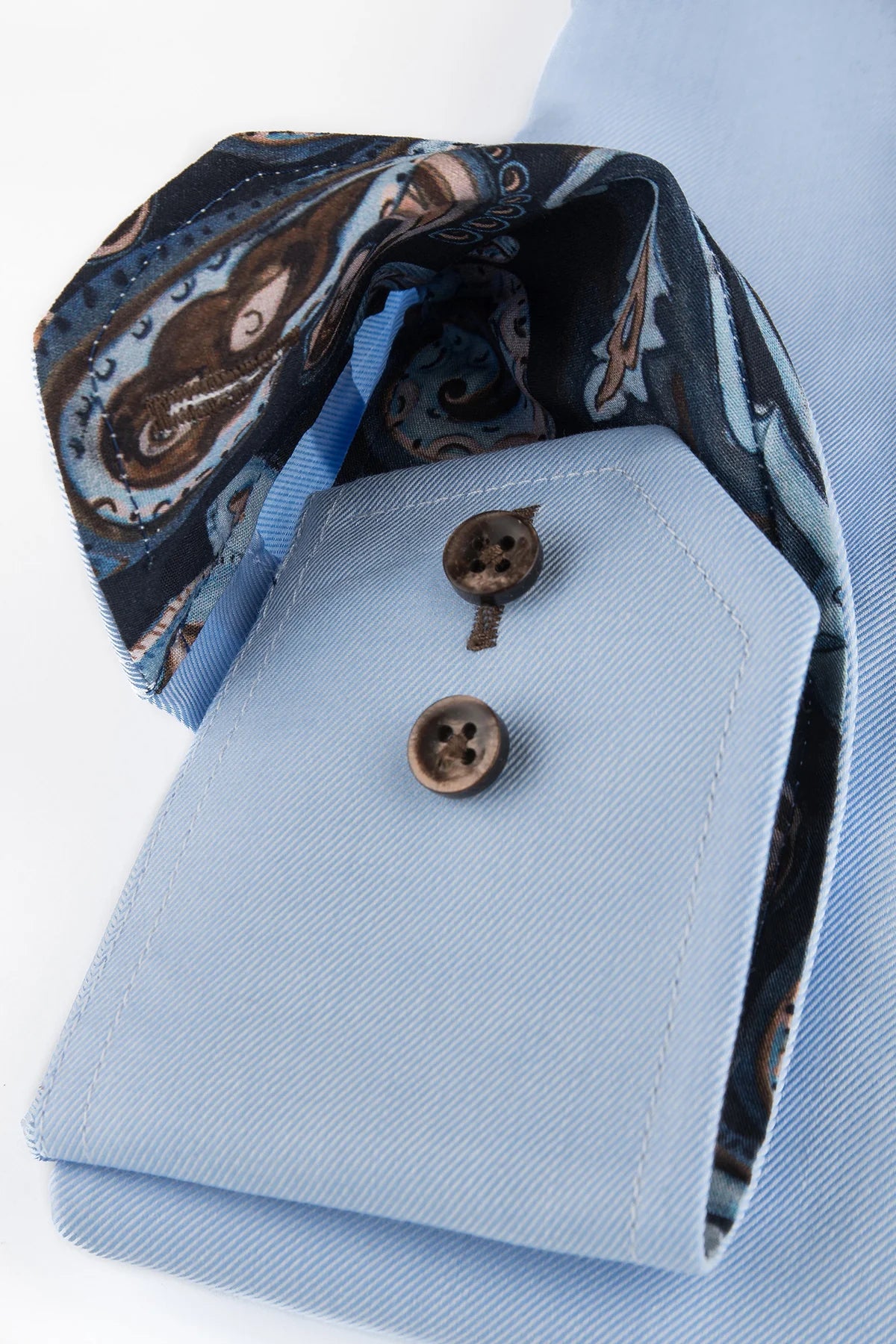 Light blue slim fit shirt with contrast details Lt Blue