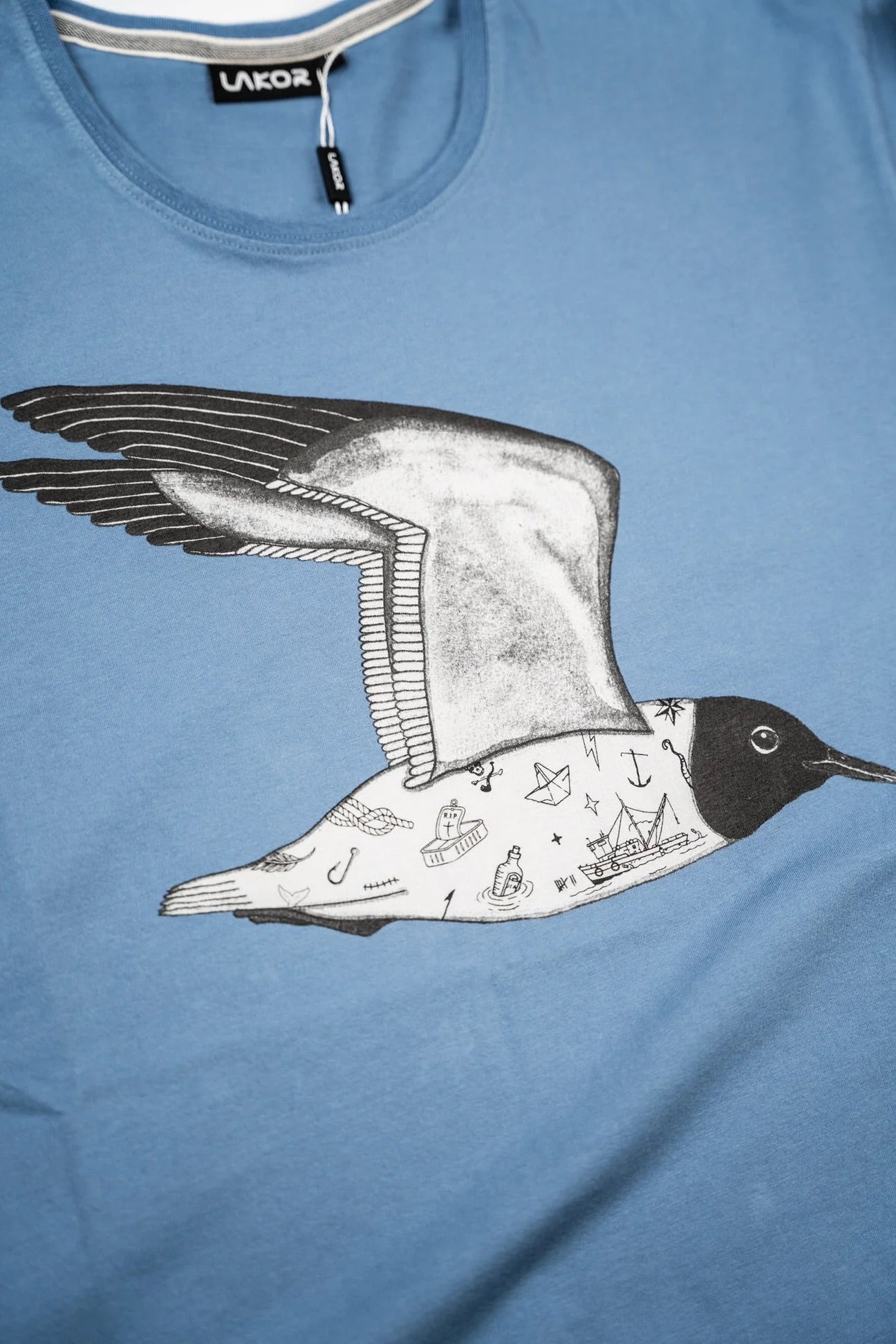 Tattooed Seagull T-shirt Captains Blue