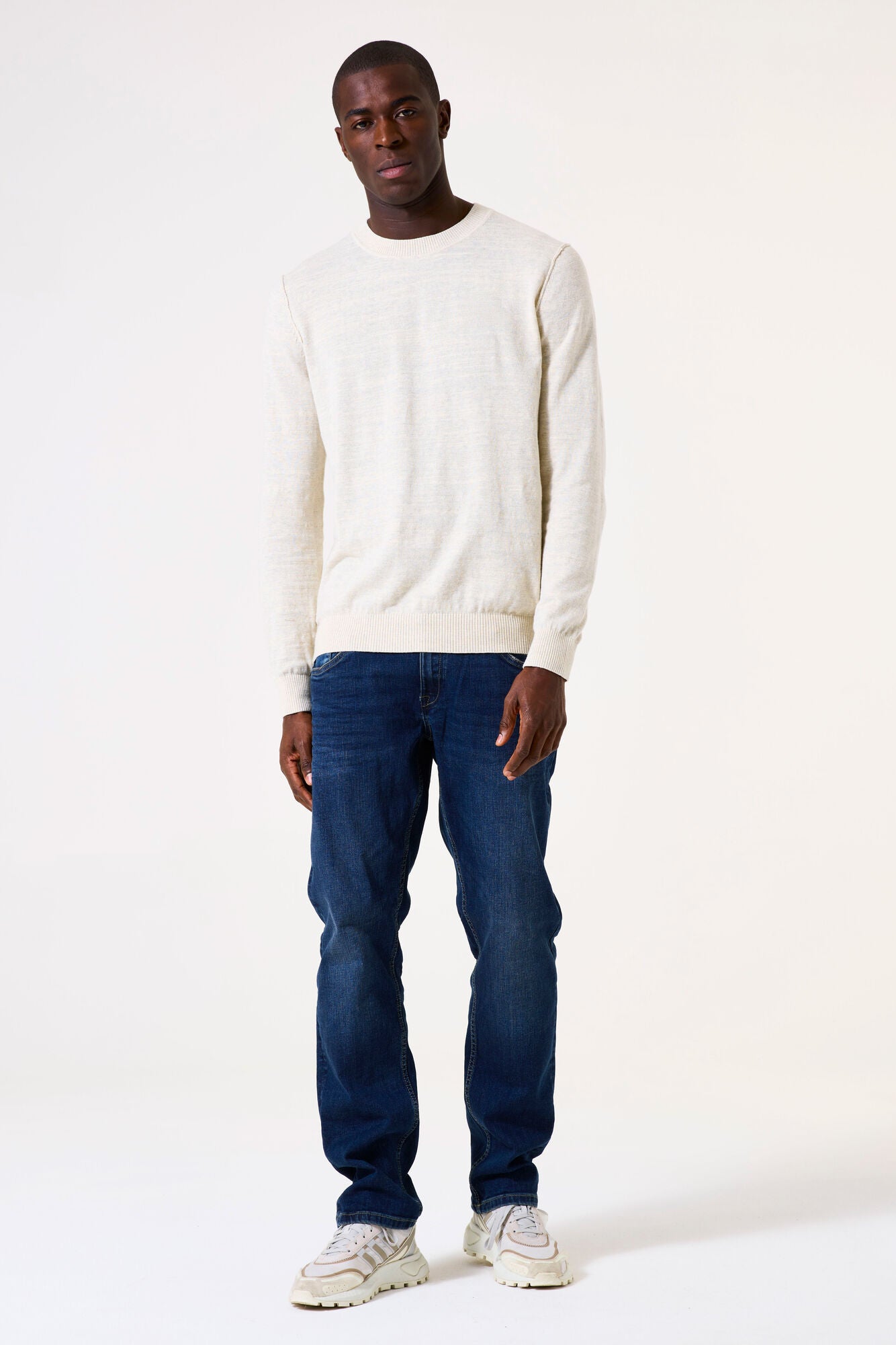 Z1194 menˋs pullover White Melee