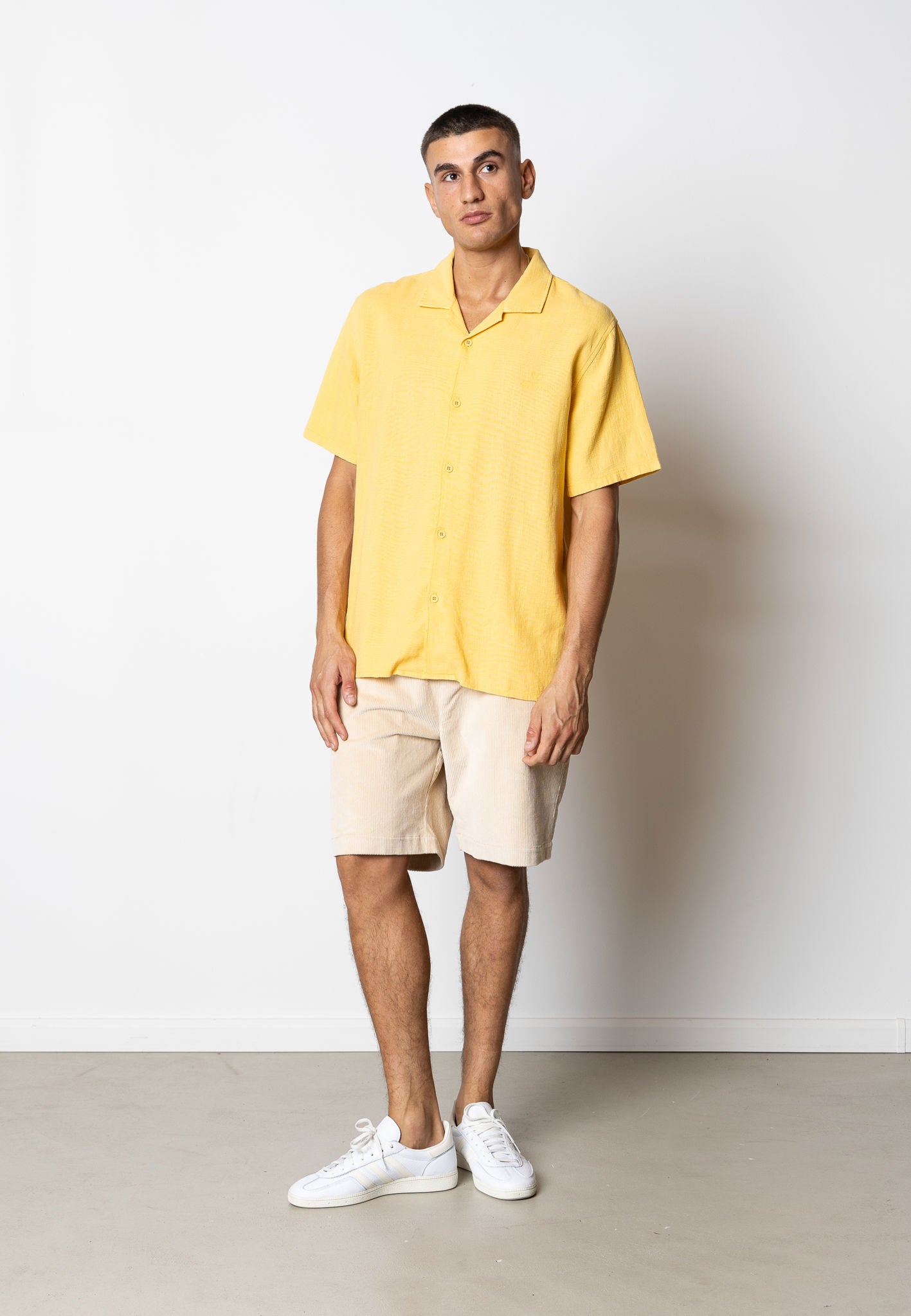 Fox Corduroy Shorts Ecru