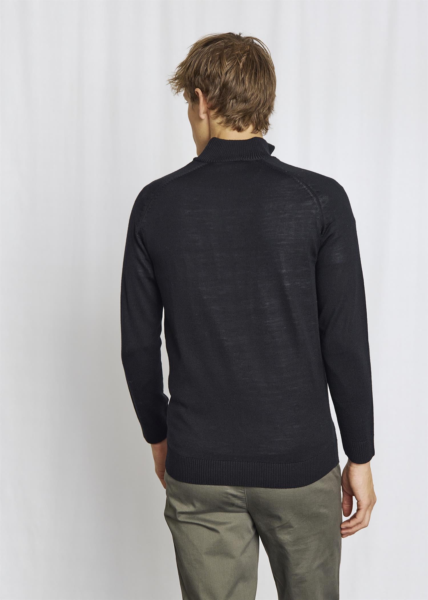 Pelle Regular fit Black