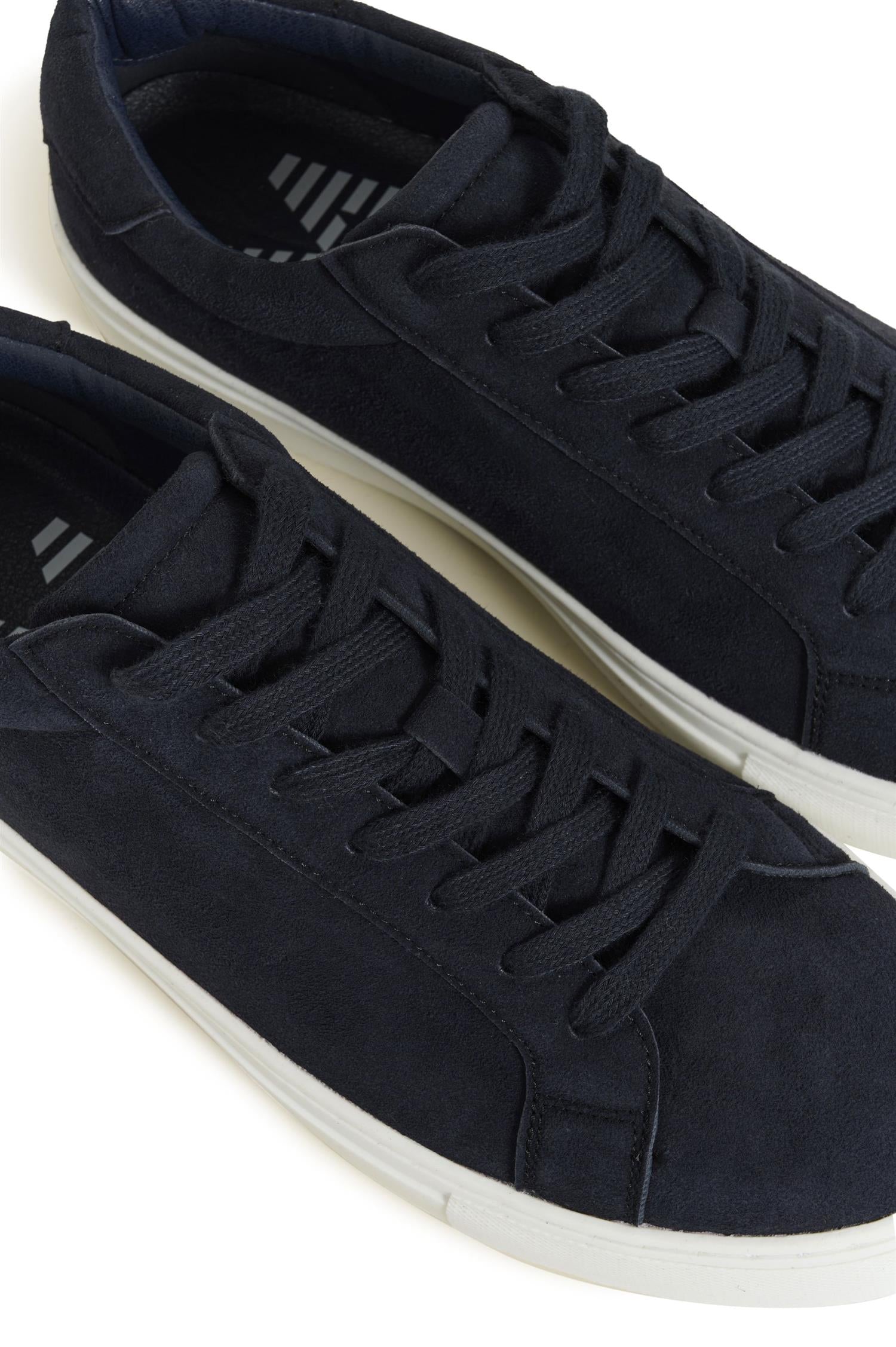 Madowe Dark Navy