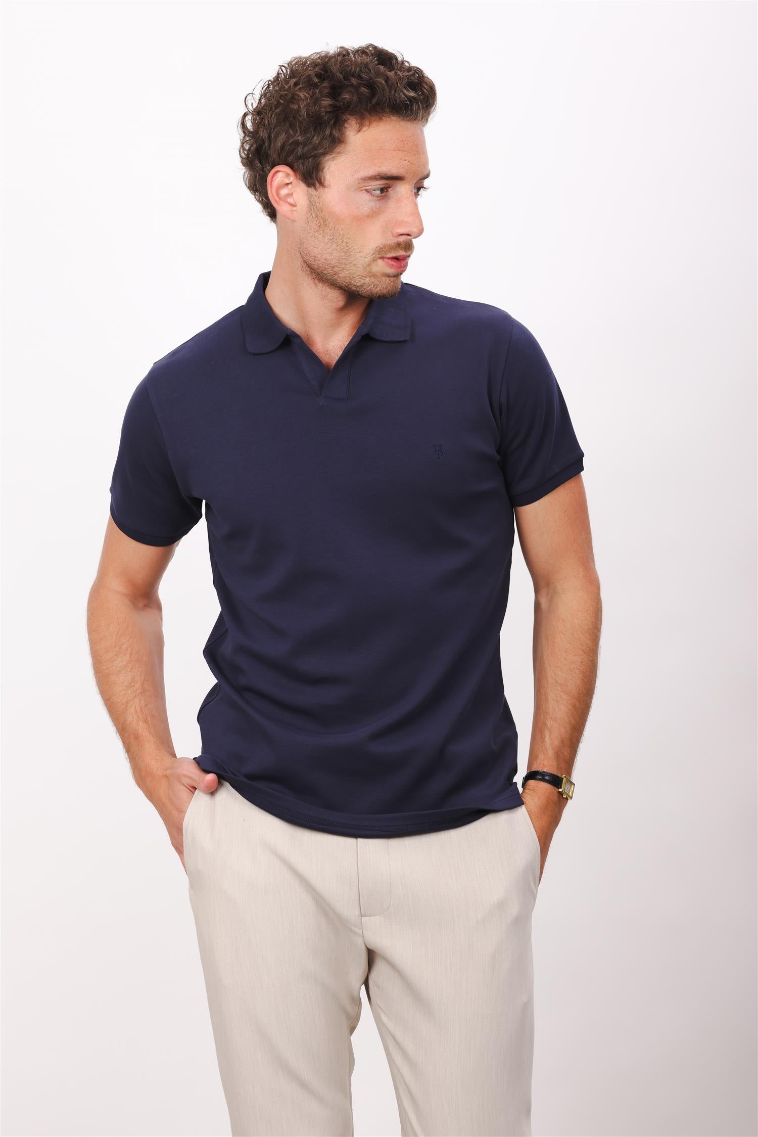 Oliver Pique Navy