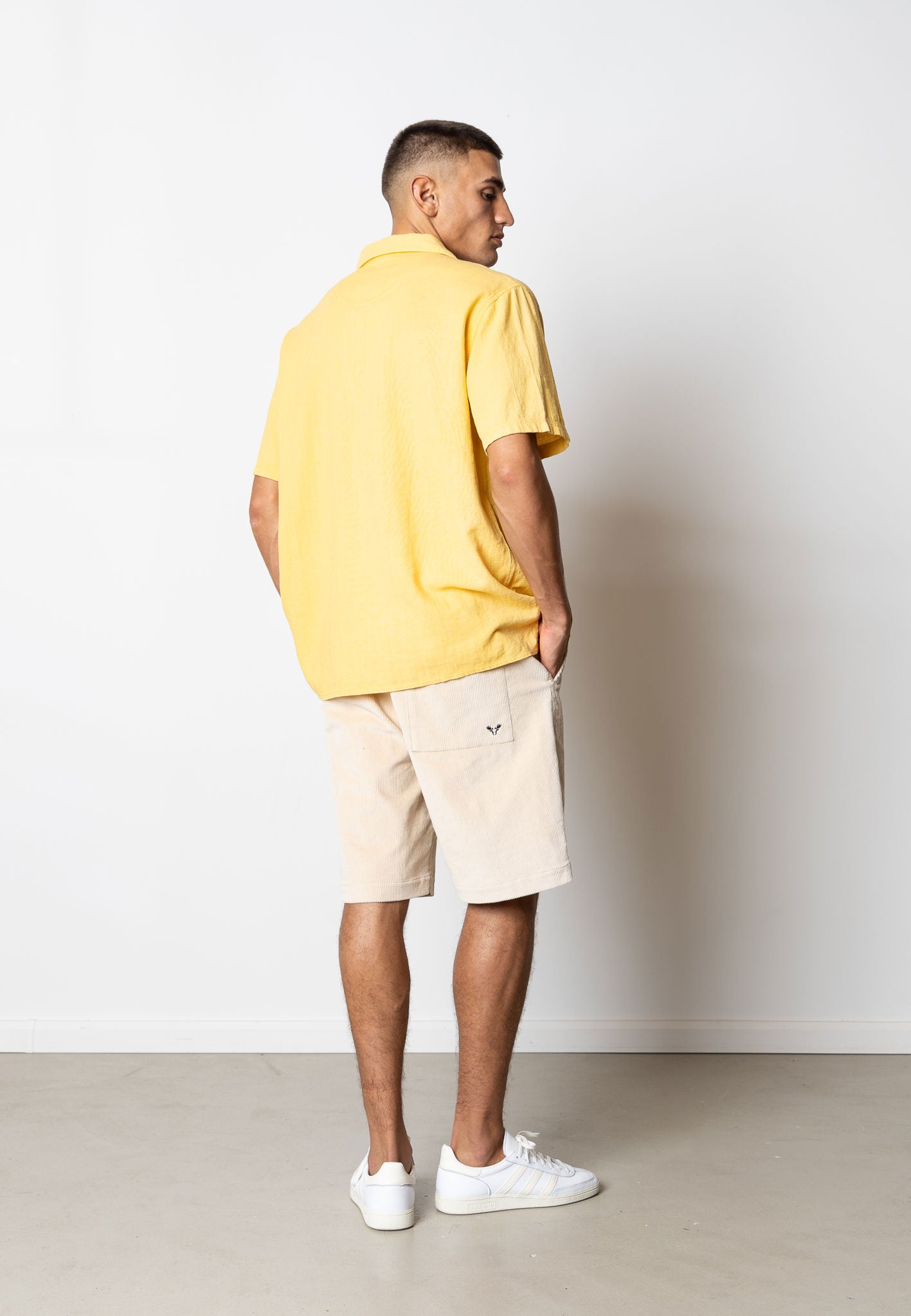 Fox Corduroy Shorts Ecru