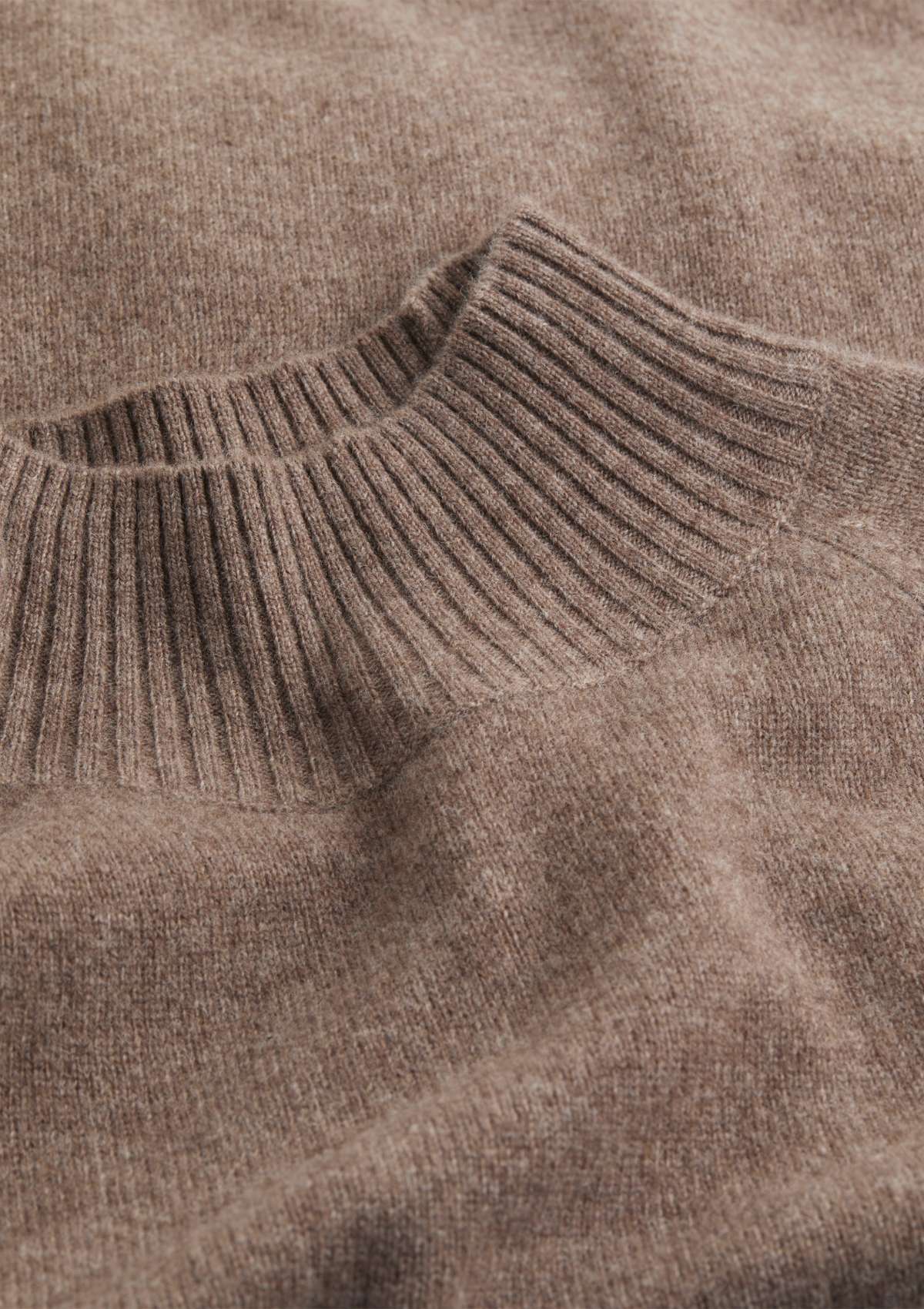 LUXURY WOOL MOCK NECK Brownie