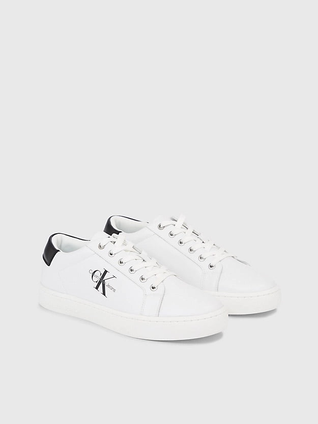 Classic cup low lace up Bright White