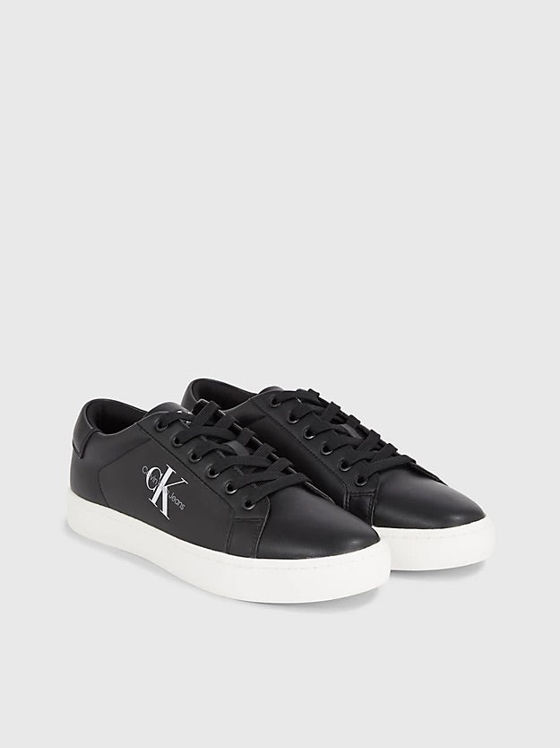 Classic cup low lace up Black